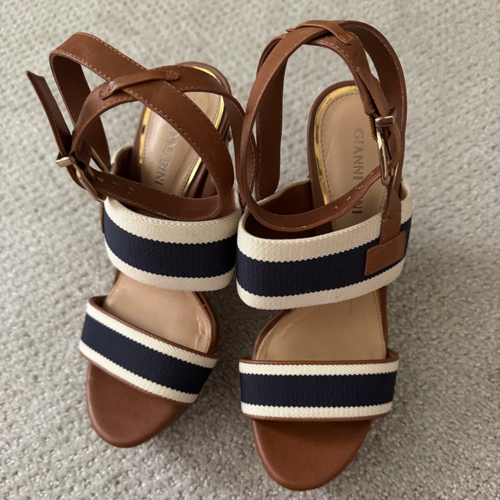 Gianni Bini “Brana” Nautical Wedge Sandals Size 6 - Picture 5 of 7